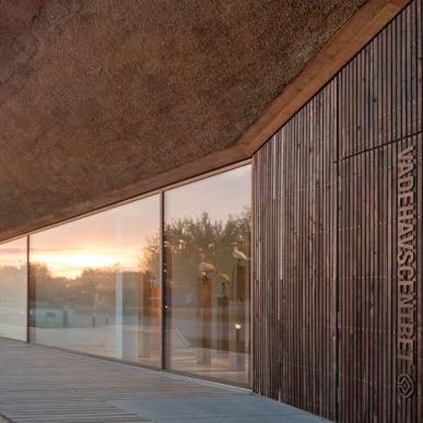 Vadehavscentret ligger i en flot arkitektonisk bygning i Ribe